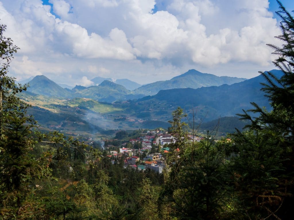 sapa vietnam trekking