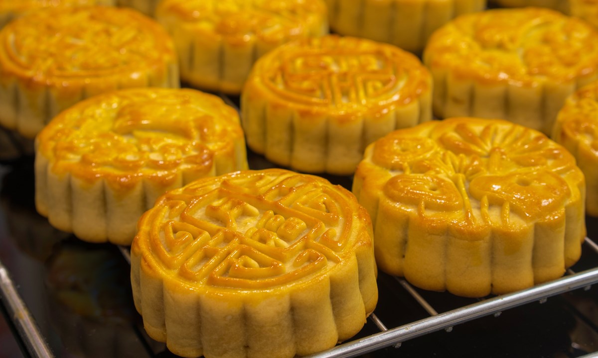 Mooncakes (Shutterstock.com)