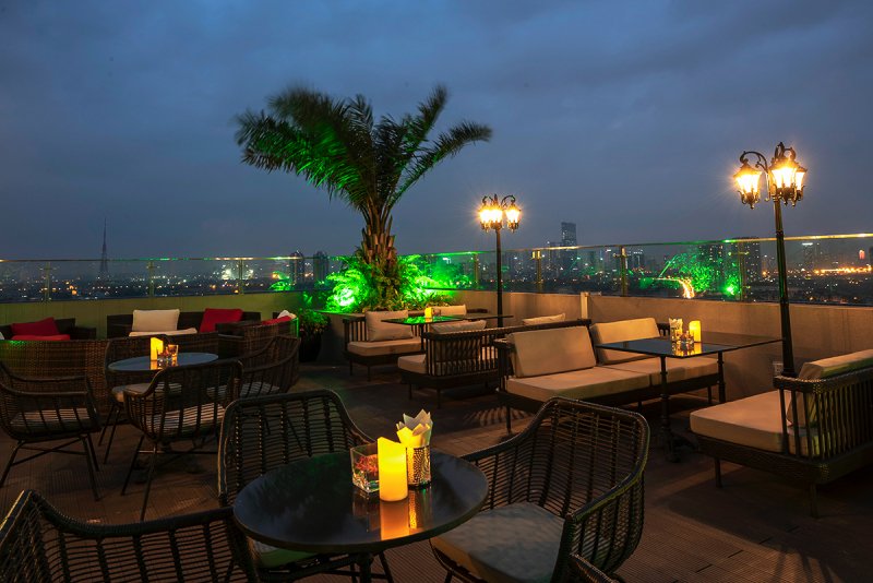 rooftop area of twilight bar in wyndham garden hanoi