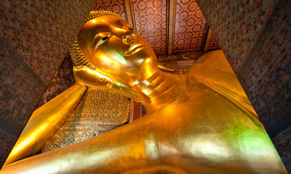 The reclining Buddha of Wat Pho (Dreamstime)