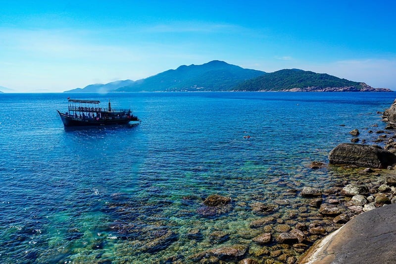 Vietnam islands